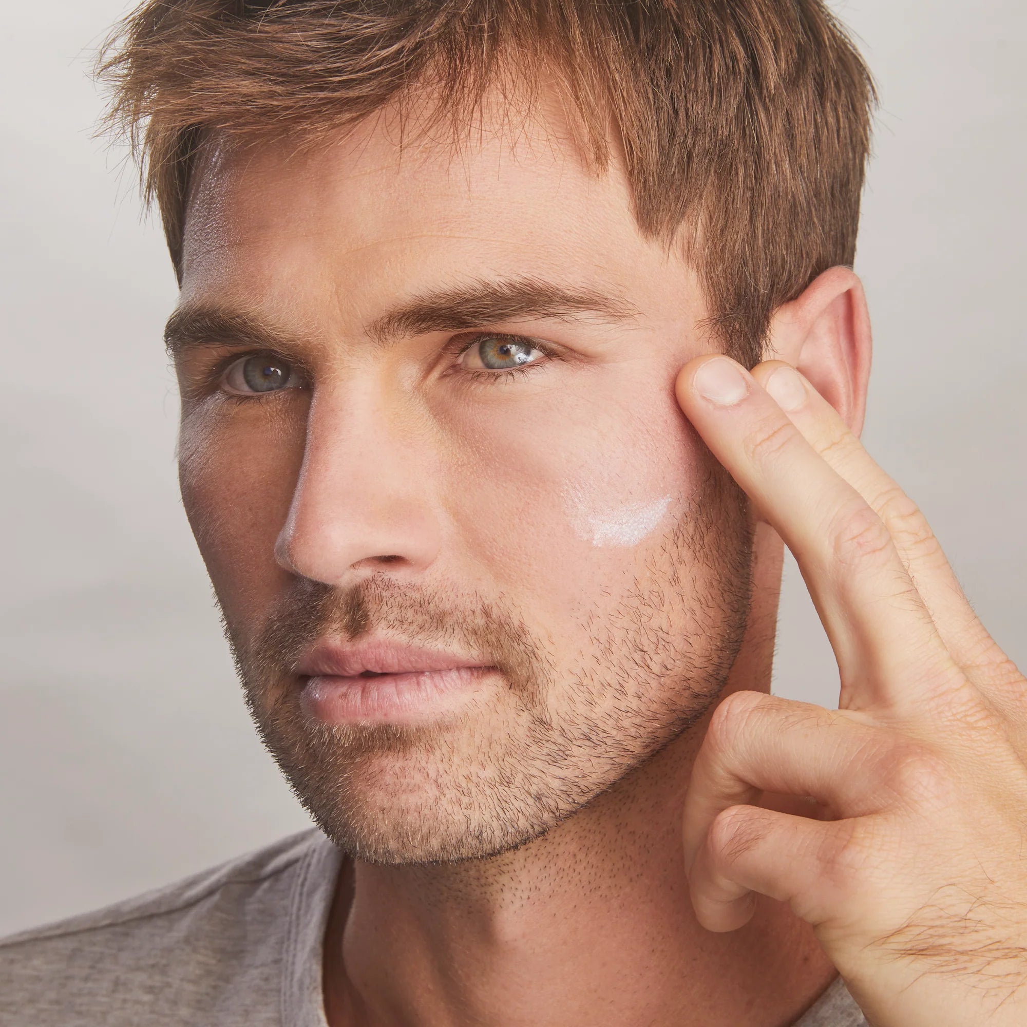 Total Protection No-Show Mineral Sunscreen SPF 50 - Beauty Mark Company